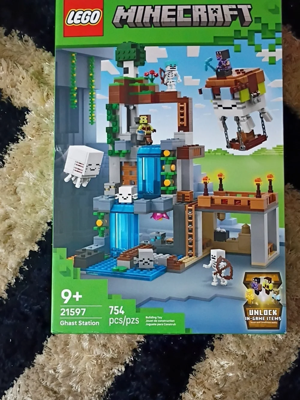 Lego Minecraft 21597 Ghast Station